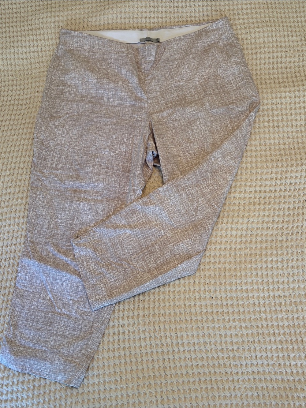 Dalia Women’s Lightweight Beige Capri Pants - 20W